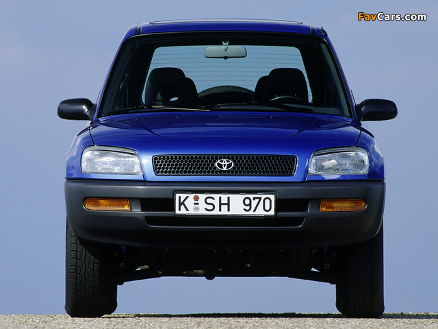 Toyota RAV4 5-door 1994–97 images (640 x 480)
