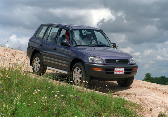 Toyota RAV4 5-door US-spec 1994–97 wallpapers