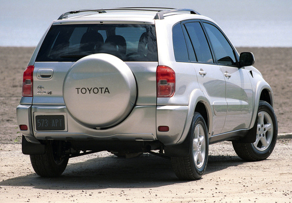 Toyota RAV4 US-spec 2000–03 images
