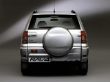 Toyota RAV4 5-door 2000–03 pictures