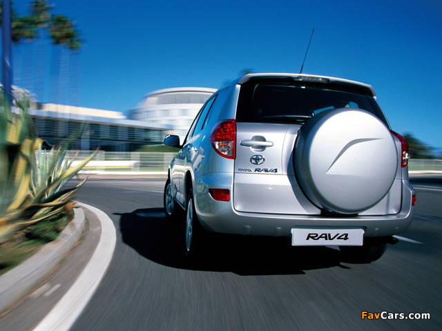 Toyota RAV4 2006–08 images (640 x 480)