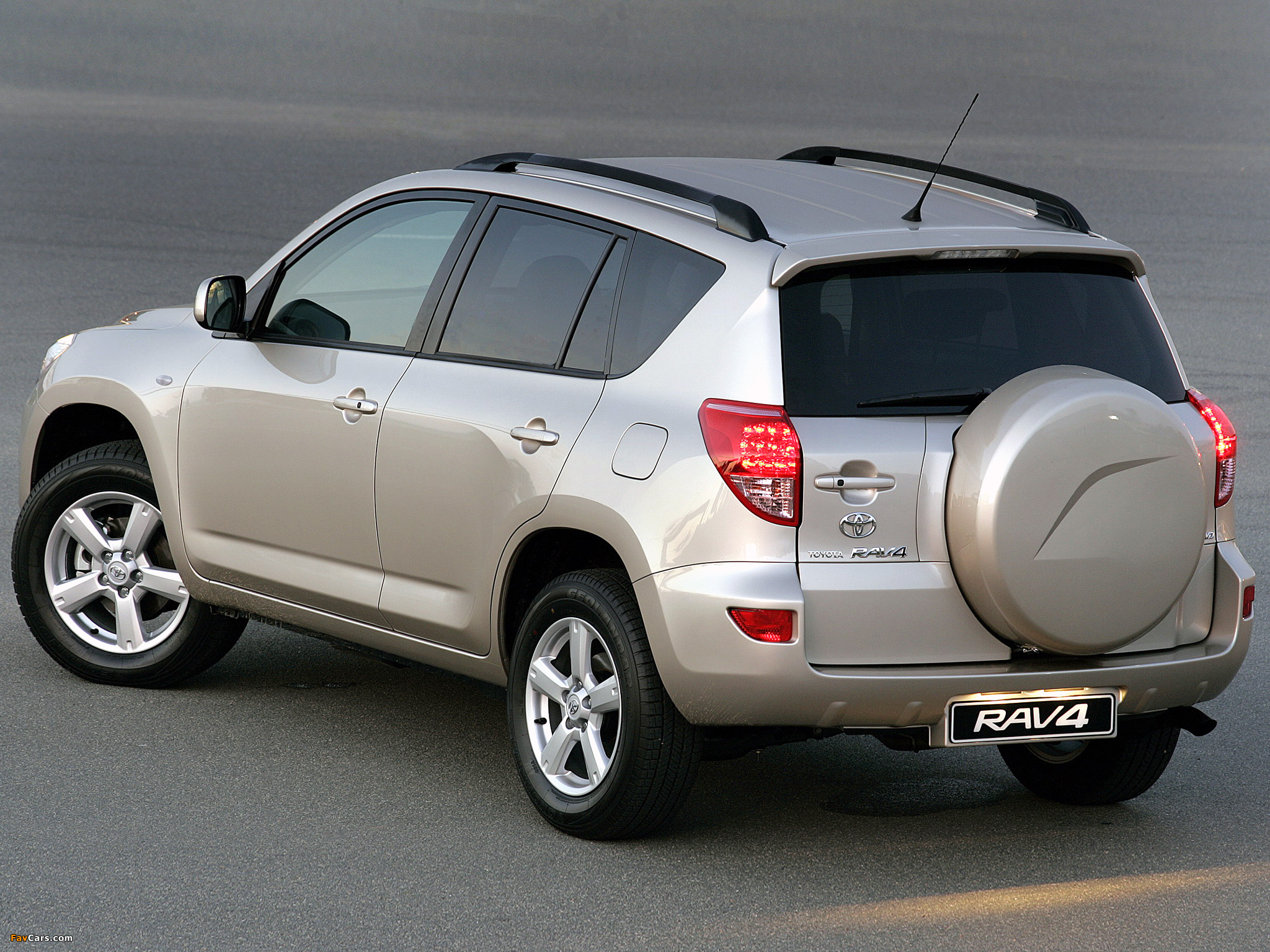 Toyota RAV4 ZA-spec 2006–08 pictures (2048 x 1536)