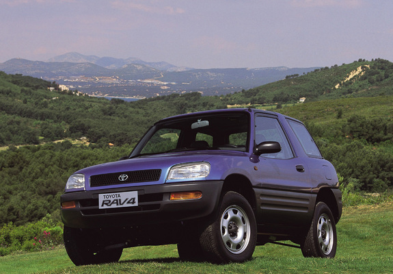 Toyota RAV4 3-door 1994–97 wallpapers
