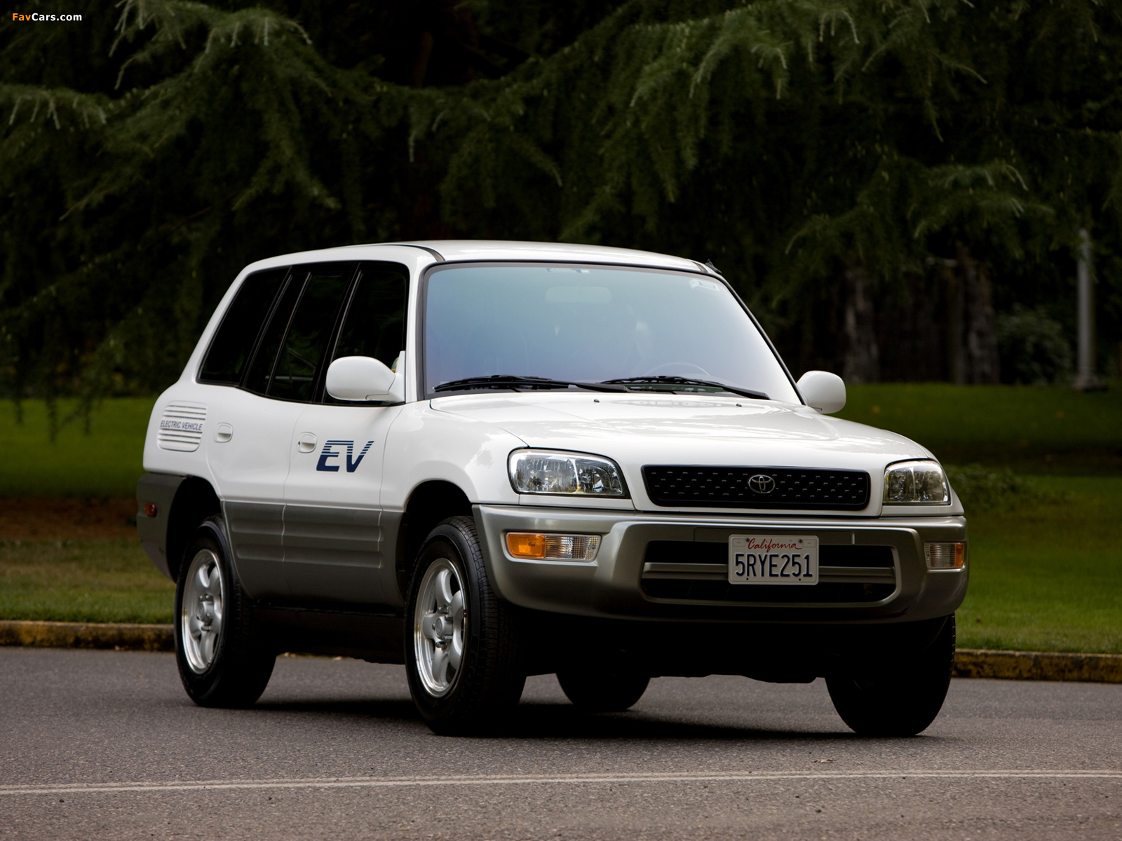 Toyota RAV4 EV 5-door 1997–2003 wallpapers (1600 x 1200)