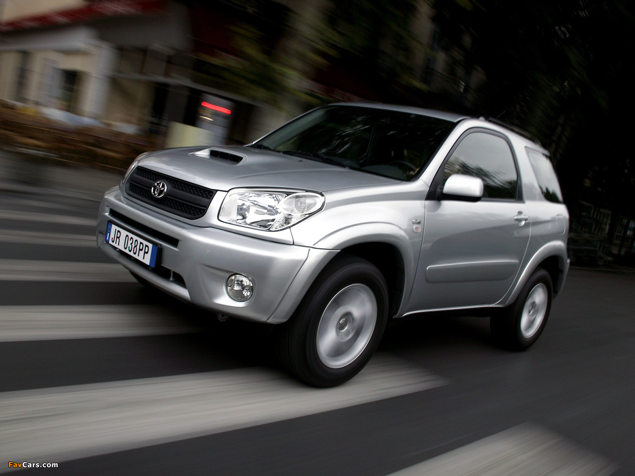 Toyota RAV4 3-door 2003–05 wallpapers (1280 x 960)