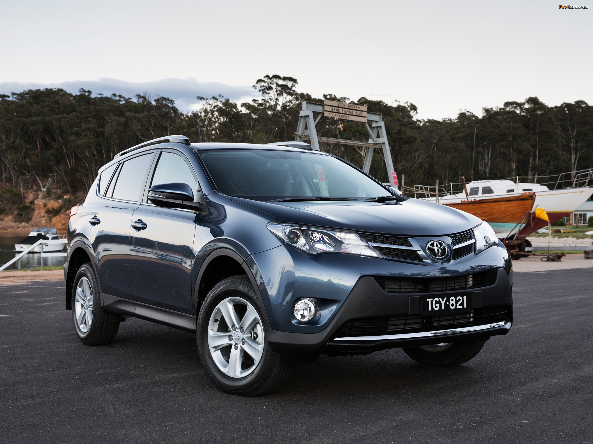 Toyota RAV4 AU-spec 2013 wallpapers (2048 x 1536)