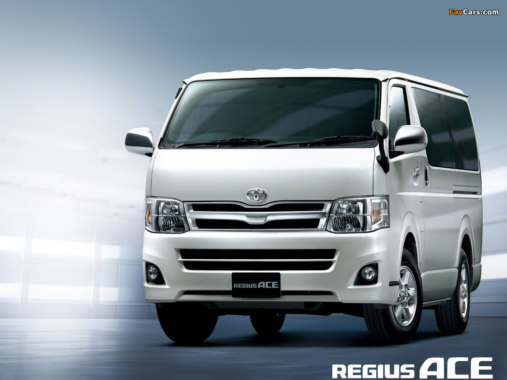 Pictures of Toyota Regiusace 2010–14 (1024 x 768)
