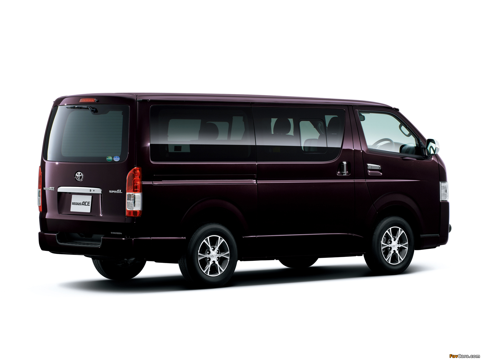 Pictures of Toyota Regius Ace Super GL 2013 (1600 x 1200)