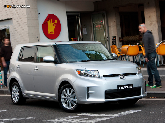 Photos of Toyota Rukus 2010 (640 x 480)