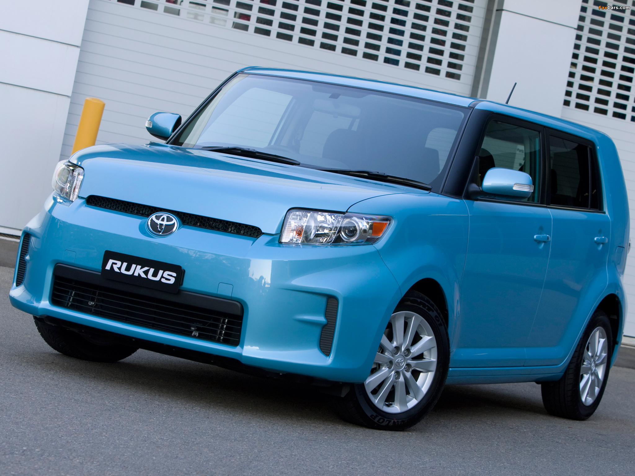 Photos of Toyota Rukus 2010 (2048 x 1536)