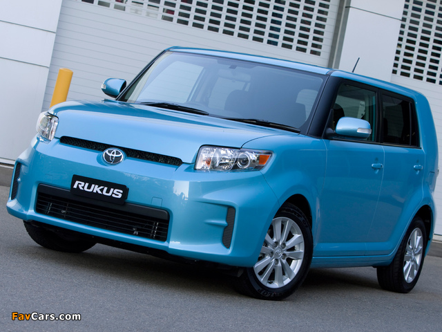 Photos of Toyota Rukus 2010 (640 x 480)