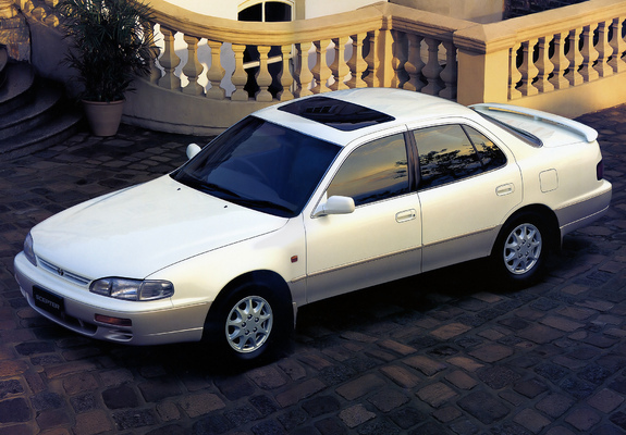 Photos of Toyota Scepter (XV10) 1994–96