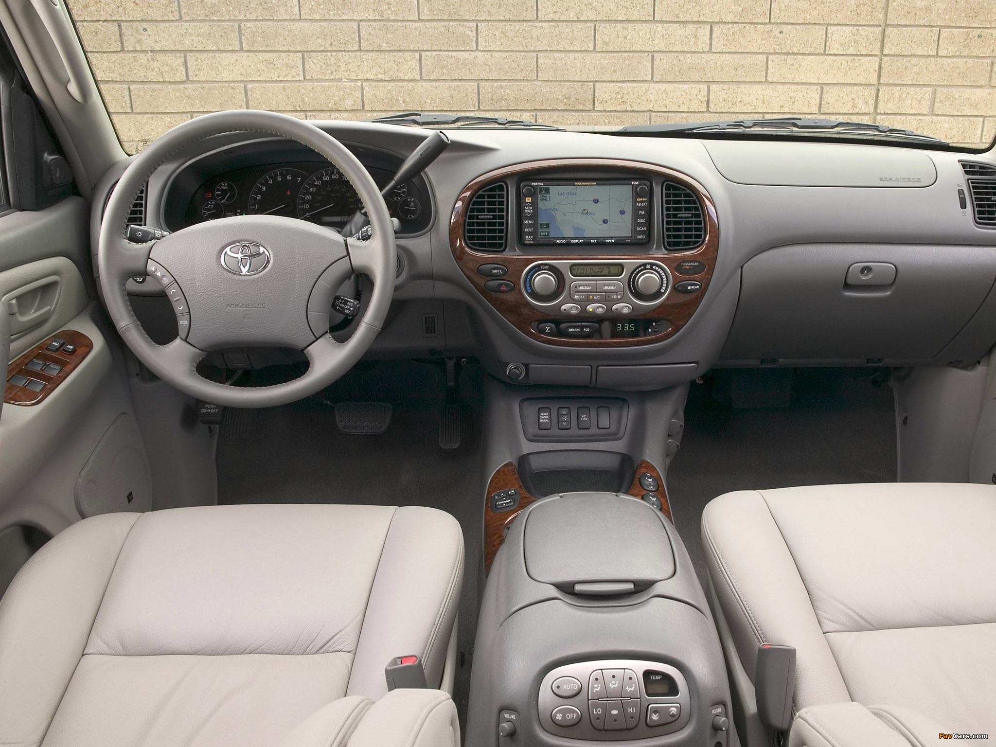 Pictures of Toyota Sequoia Limited 2005–07 (2048 x 1536)