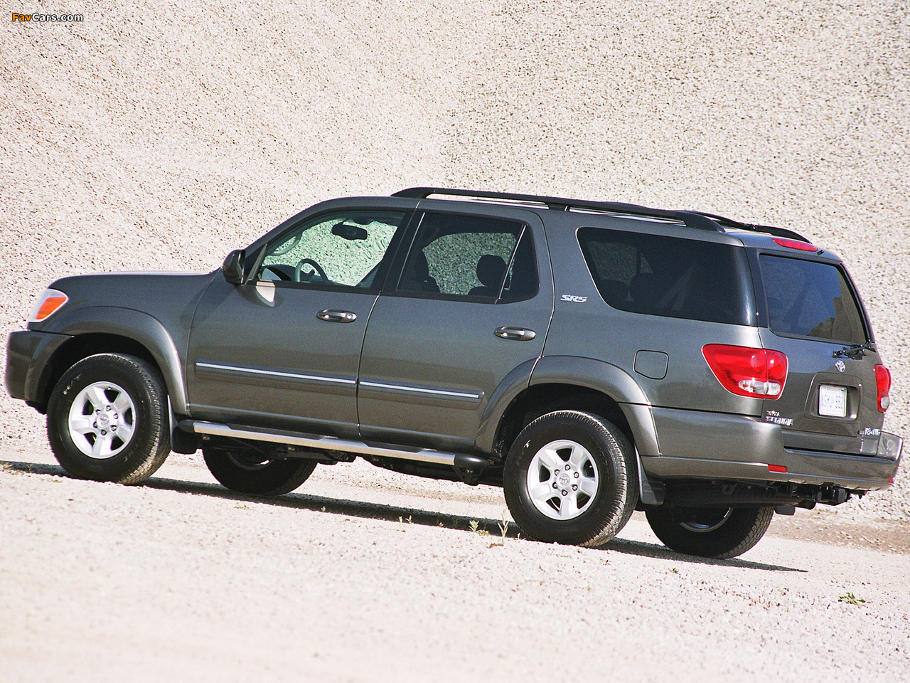 Toyota Sequoia SR5 2005–07 images (1280 x 960)