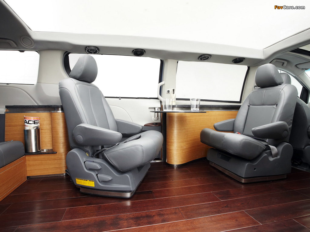 Images of Toyota Sienna Swagger Wagon Supreme Concept 2010 (1024 x 768)