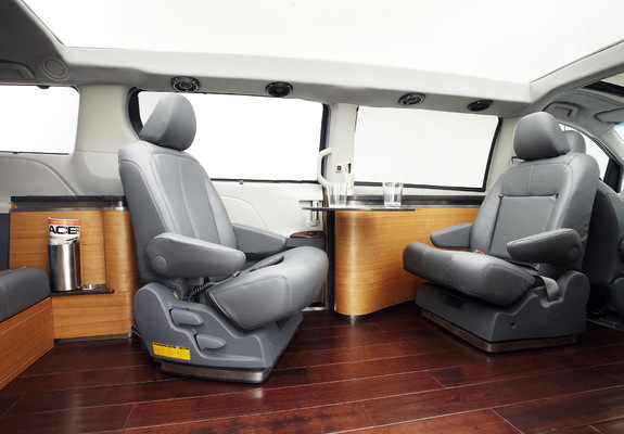 Images of Toyota Sienna Swagger Wagon Supreme Concept 2010
