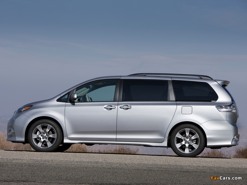 Images of Toyota Sienna SE 2010 (800 x 600)