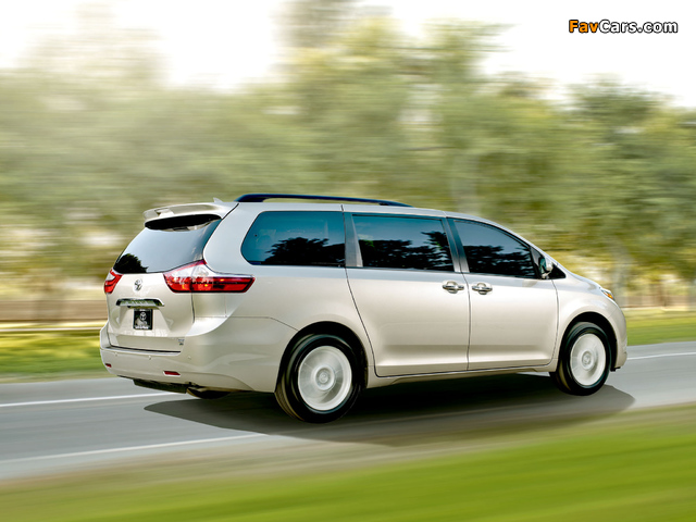 Images of 2015 Toyota Sienna 2014 (640 x 480)