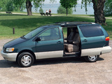 Pictures of Toyota Sienna 1997–2001