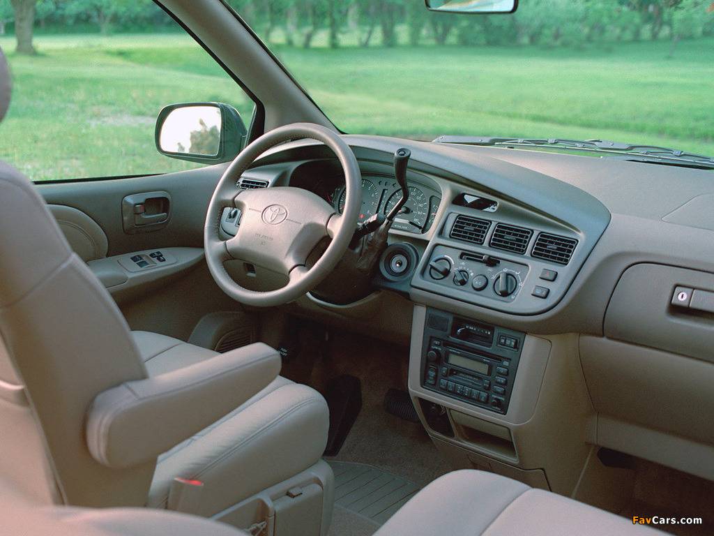 Pictures of Toyota Sienna 1997–2001 (1024 x 768)