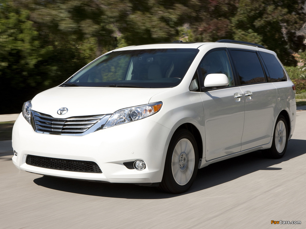 Pictures of Toyota Sienna 2010 (1024 x 768)