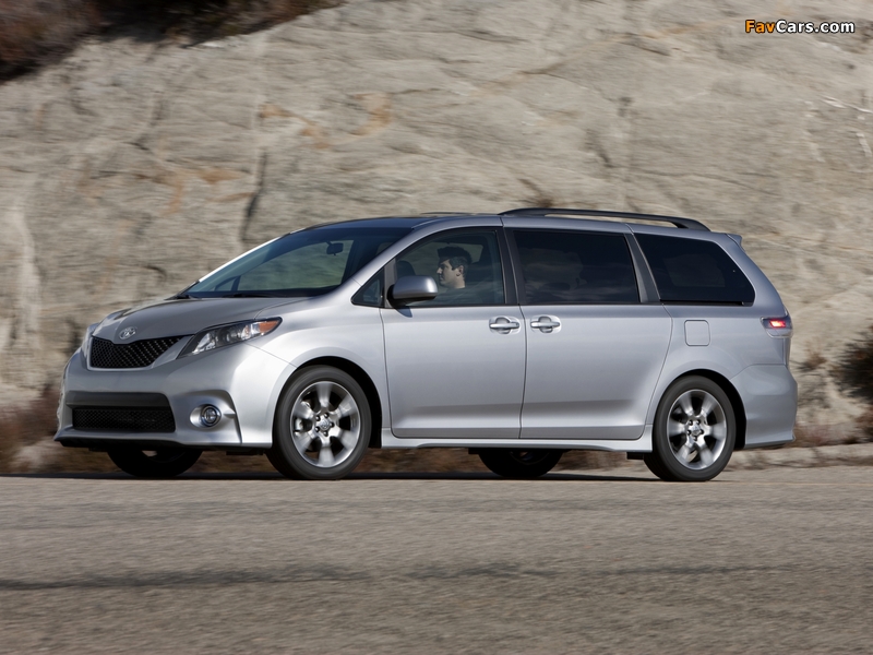 Pictures of Toyota Sienna SE 2010 (800 x 600)