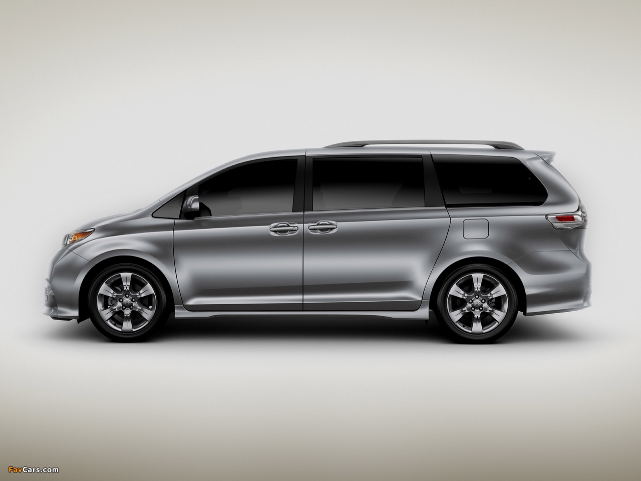 Pictures of Toyota Sienna SE 2010 (1280 x 960)