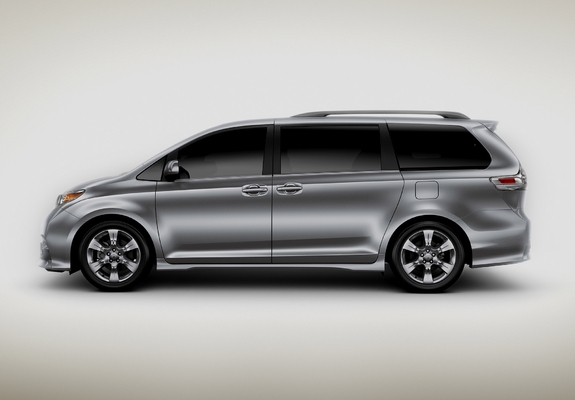 Pictures of Toyota Sienna SE 2010
