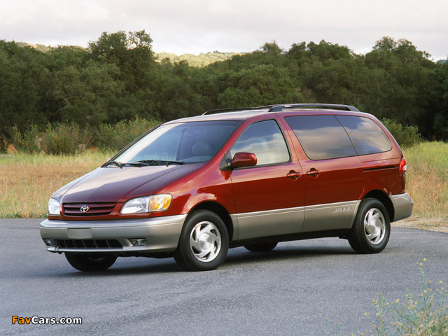 Toyota Sienna 2001–03 photos (640 x 480)