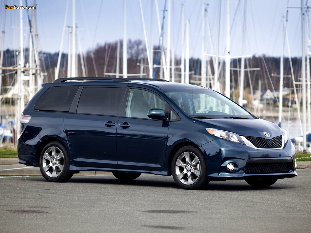 Toyota Sienna SE 2010 photos (1024 x 768)