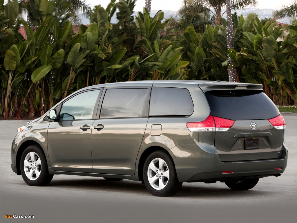 Toyota Sienna 2010 pictures (1024 x 768)