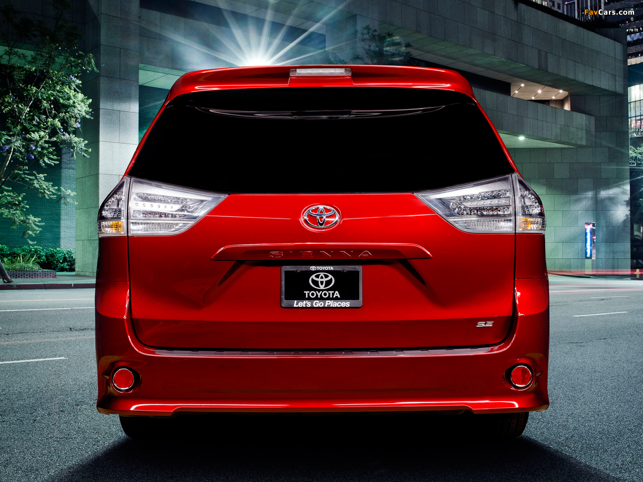 2015 Toyota Sienna SE 2014 images (1280 x 960)