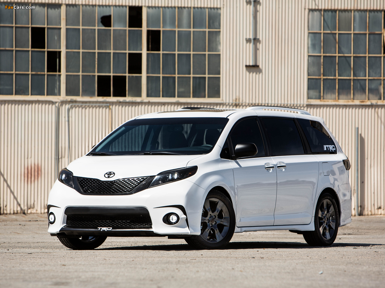 Toyota Sienna SE + Concept (XL30) 2016 pictures (1280 x 960)