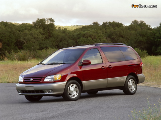 Toyota Sienna 2001–03 wallpapers (640 x 480)