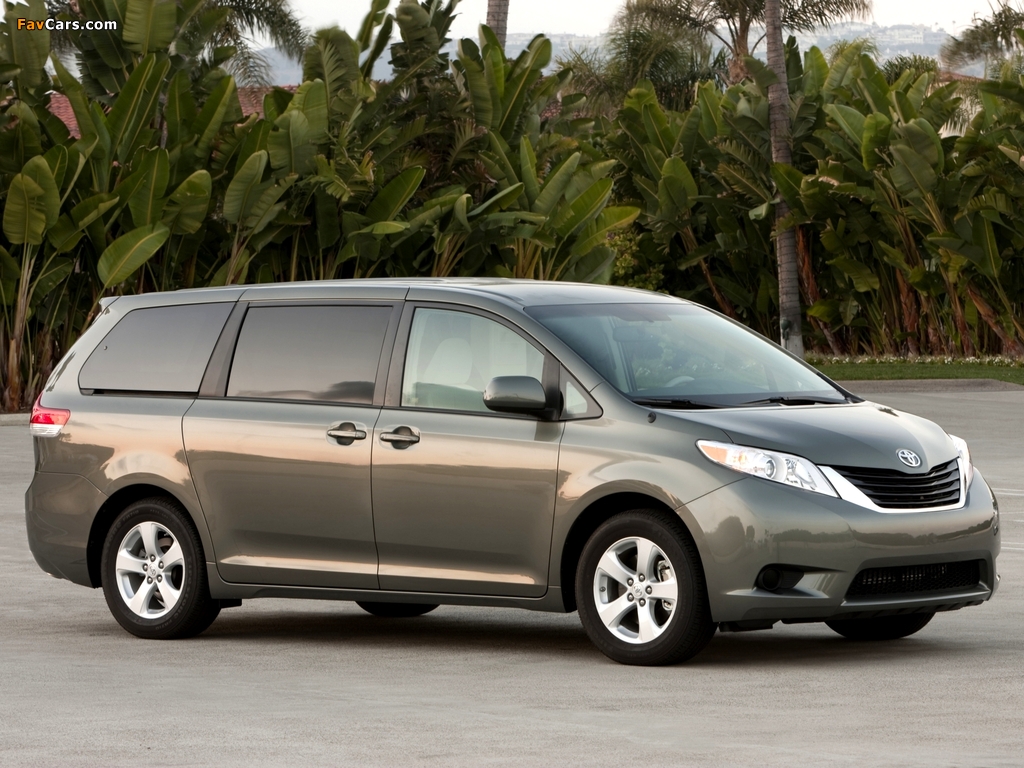 Toyota Sienna 2010 wallpapers (1024 x 768)