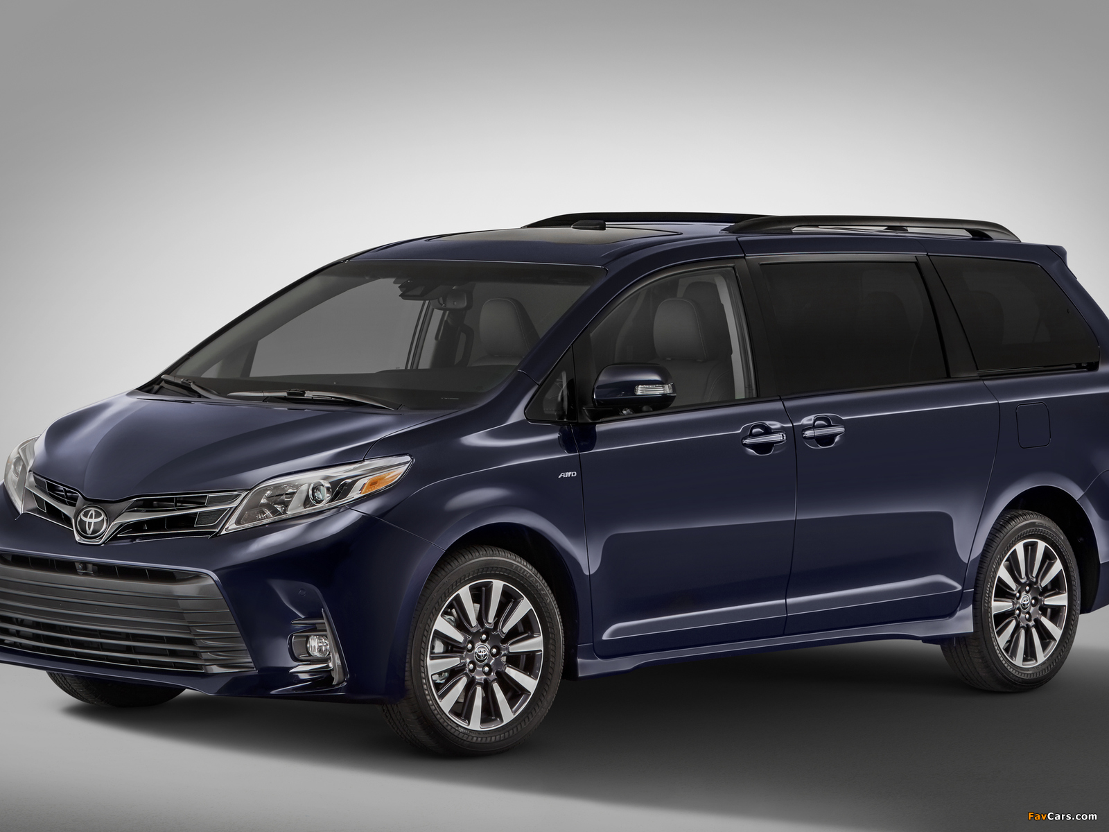 Toyota Sienna Limited (XL30) 2017 wallpapers (1600 x 1200)