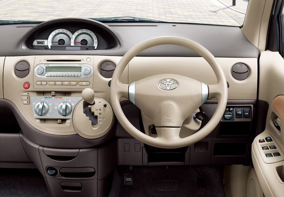 Toyota Sienta (NCP81G) 2011 images