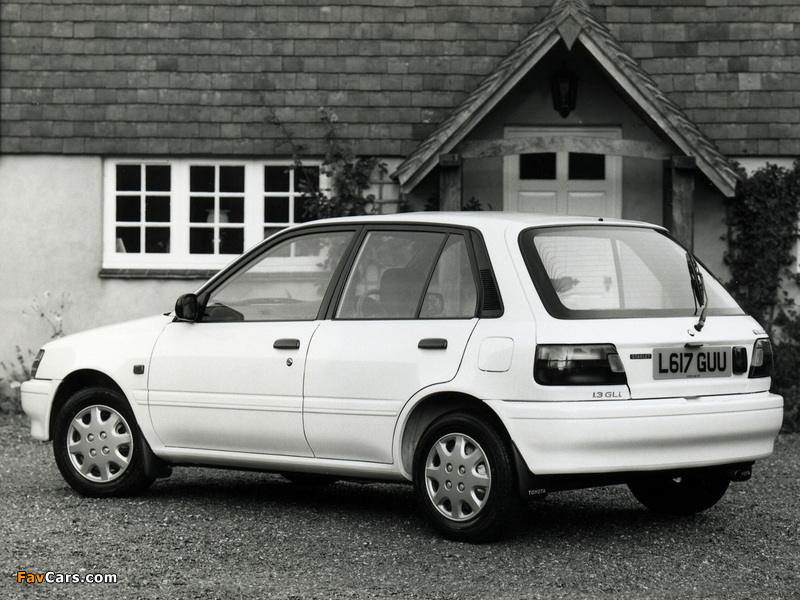 Images of Toyota Starlet 5-door UK-spec (P80) 1993–95 (800 x 600)