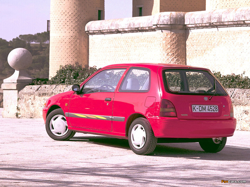 Photos of Toyota Starlet 3-door (P90) 1996–99 (1024 x 768)