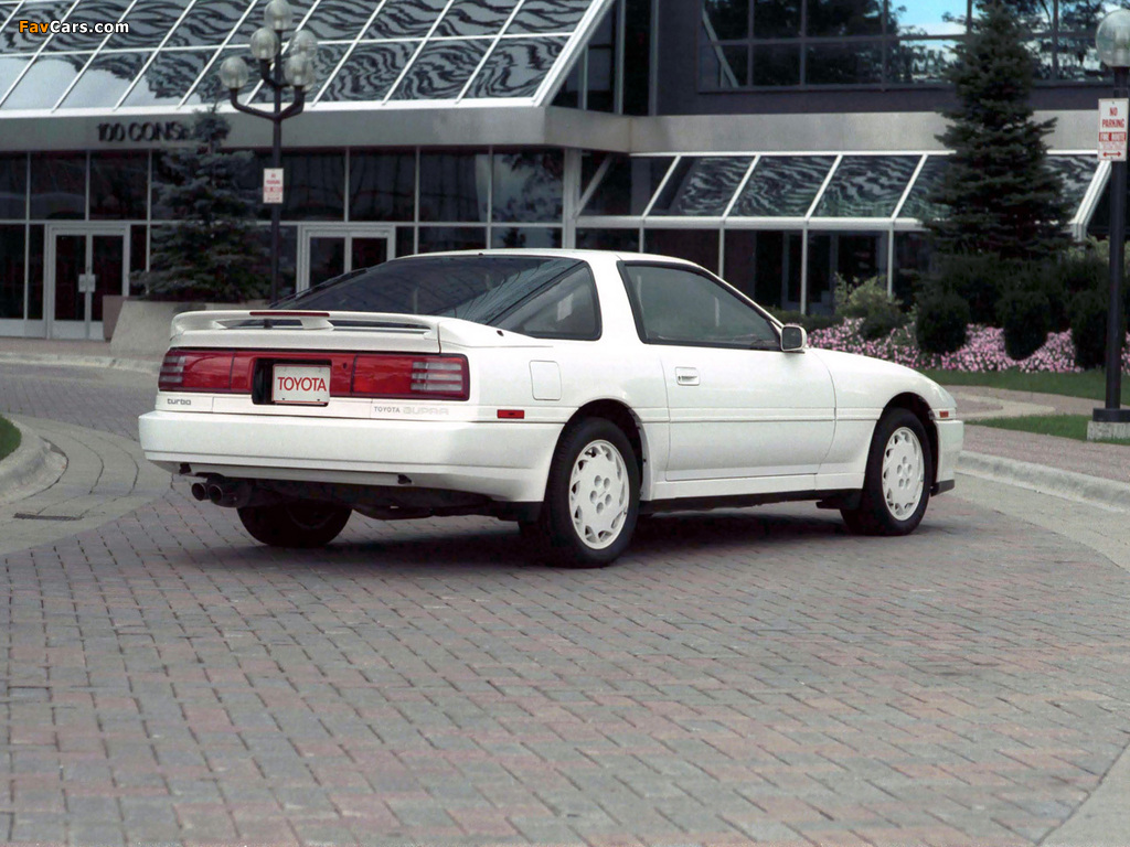 Photos of Toyota Supra 3.0 Turbo Sport Roof US-spec (MA70) 1989–92 (1024 x 768)