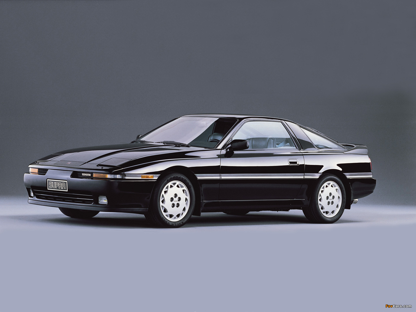 Photos of Toyota Supra 3.0 Turbo Sports Liftback US-spec (MA70) 1989–92 (1600 x 1200)