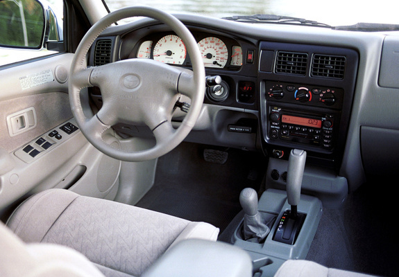 Images of TRD Toyota Tacoma PreRunner Double Cab Off-Road Edition 2001–04