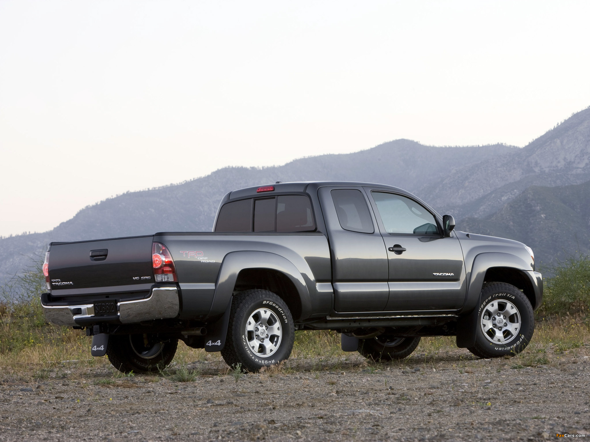 Images of TRD Toyota Tacoma Access Cab Off-Road Edition 2005–12 (2048 x 1536)