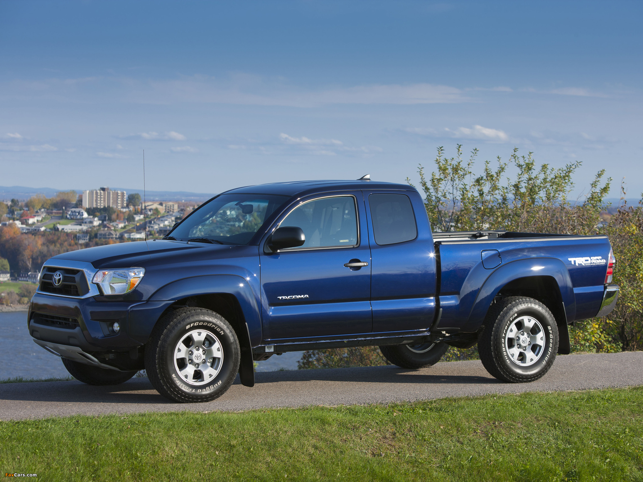 Images of TRD Toyota Tacoma Access Cab Off-Road Edition 2012 (2048 x 1536)