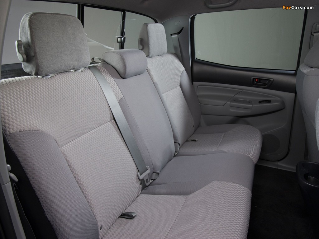 Images of Toyota Tacoma SR5 Double Cab 2012 (1024 x 768)