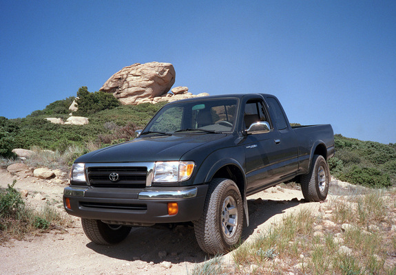 Photos of Toyota Tacoma Xtracab 4WD 1998–2000