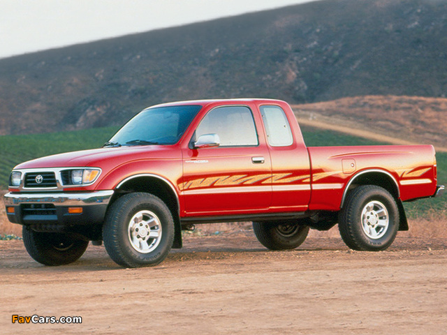 Pictures of Toyota Tacoma Xtracab 4WD 1995–98 (640 x 480)