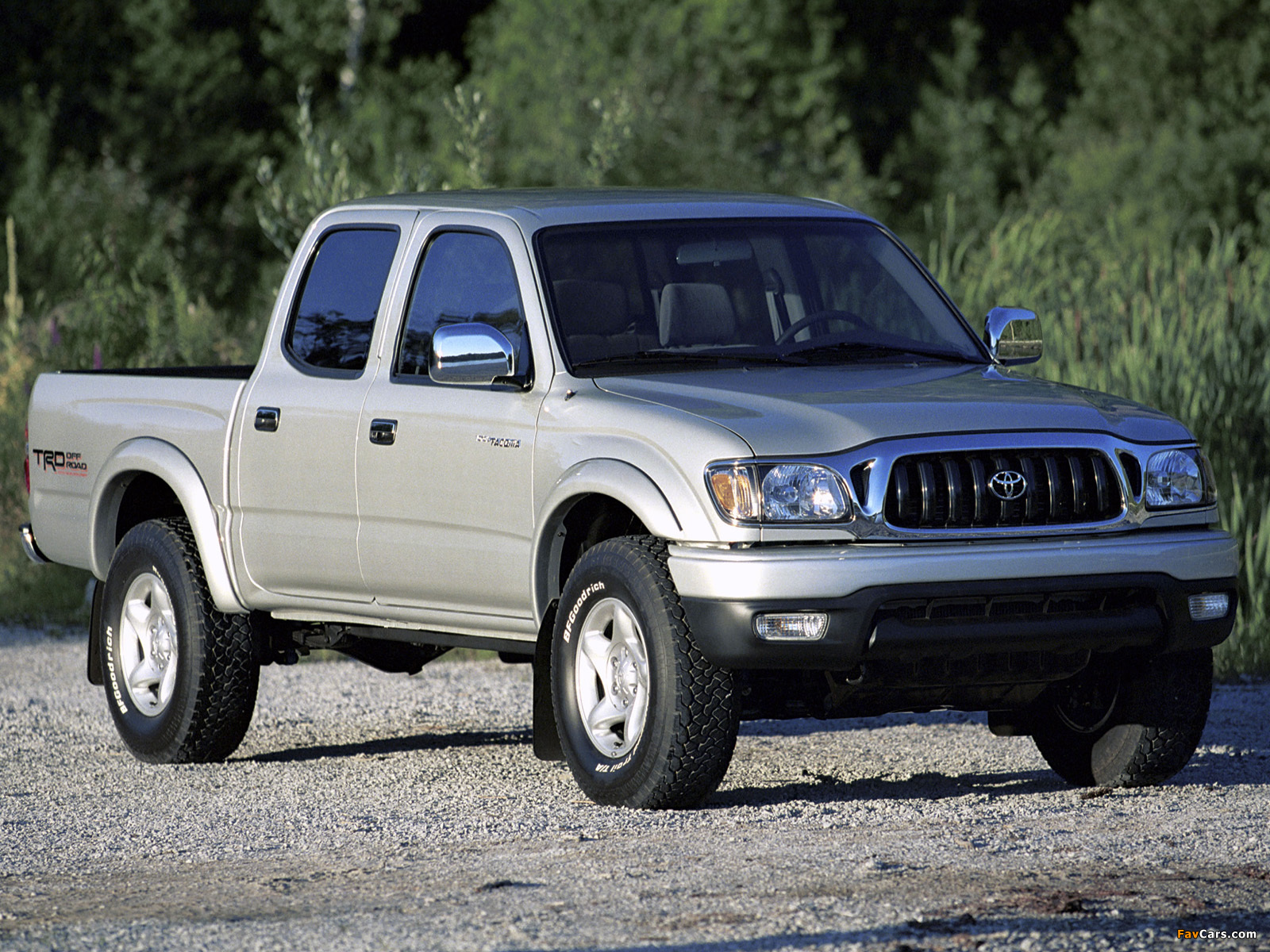 TRD Toyota Tacoma PreRunner Double Cab Off-Road Edition 2001–04 pictures (1600 x 1200)