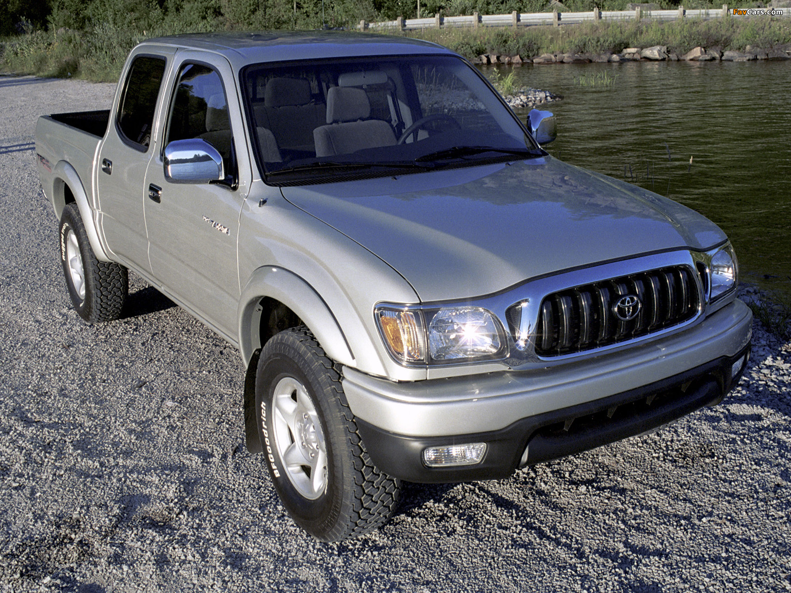 TRD Toyota Tacoma PreRunner Double Cab Off-Road Edition 2001–04 pictures (1600 x 1200)