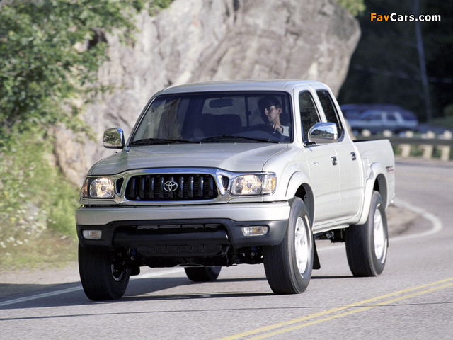 TRD Toyota Tacoma PreRunner Double Cab Off-Road Edition 2001–04 pictures (640 x 480)